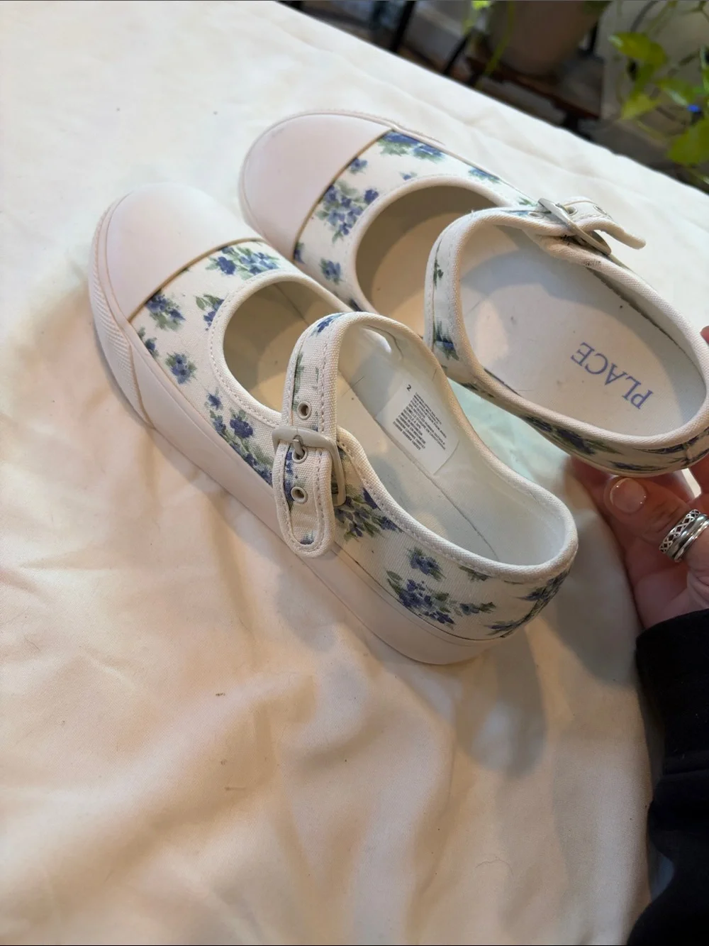 Place White Mary Jane Sneakers with Blue Floral Print kids size 2